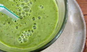 Sals Pear Date Nut Smoothie